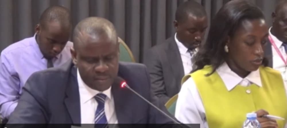 Uganda: Rwiyemezamirimo yakoresheje hafi miliyari yubaka metero 10 z’umuhanda