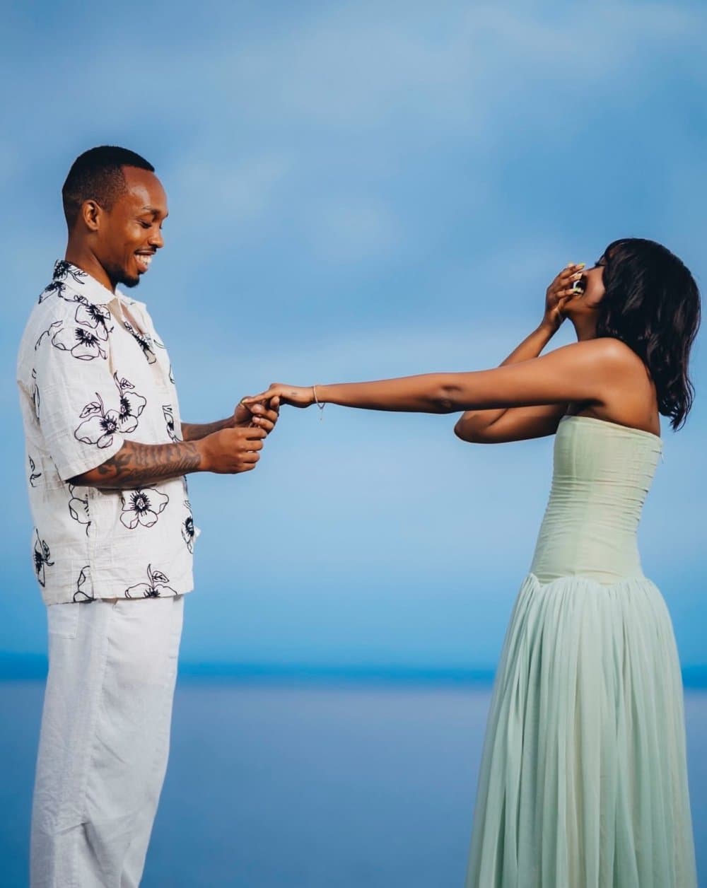 Uwavuzwe cyane muri Miss Rwanda 2020, yambitswe impeta n’umuvandimwe wa Kenny Sol