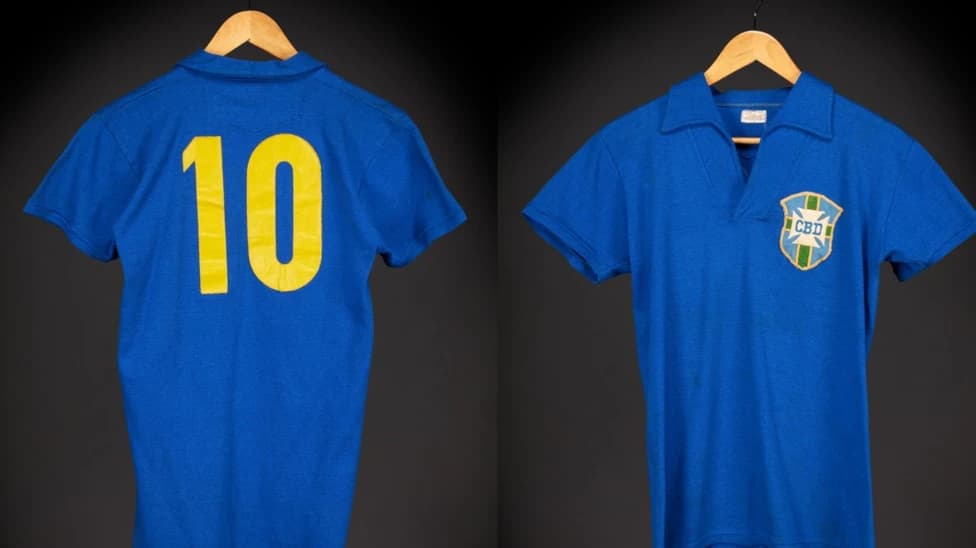 Ijezi Pelé yambaye ku mukino wa nyuma w’Igikombe cy’Isi cya 1958 ryagurishijwe akayabo